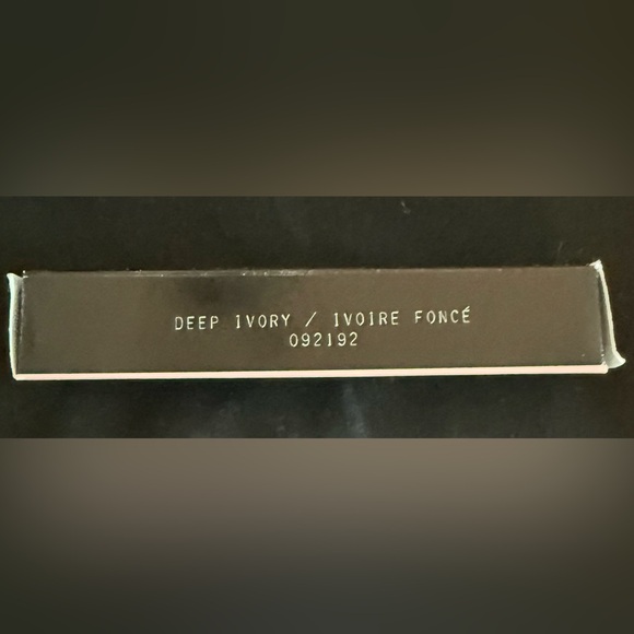 Mary Kay Perfecting Concealer Deep Ivory Discontinued Retired New in Box - Picture 2 of 2